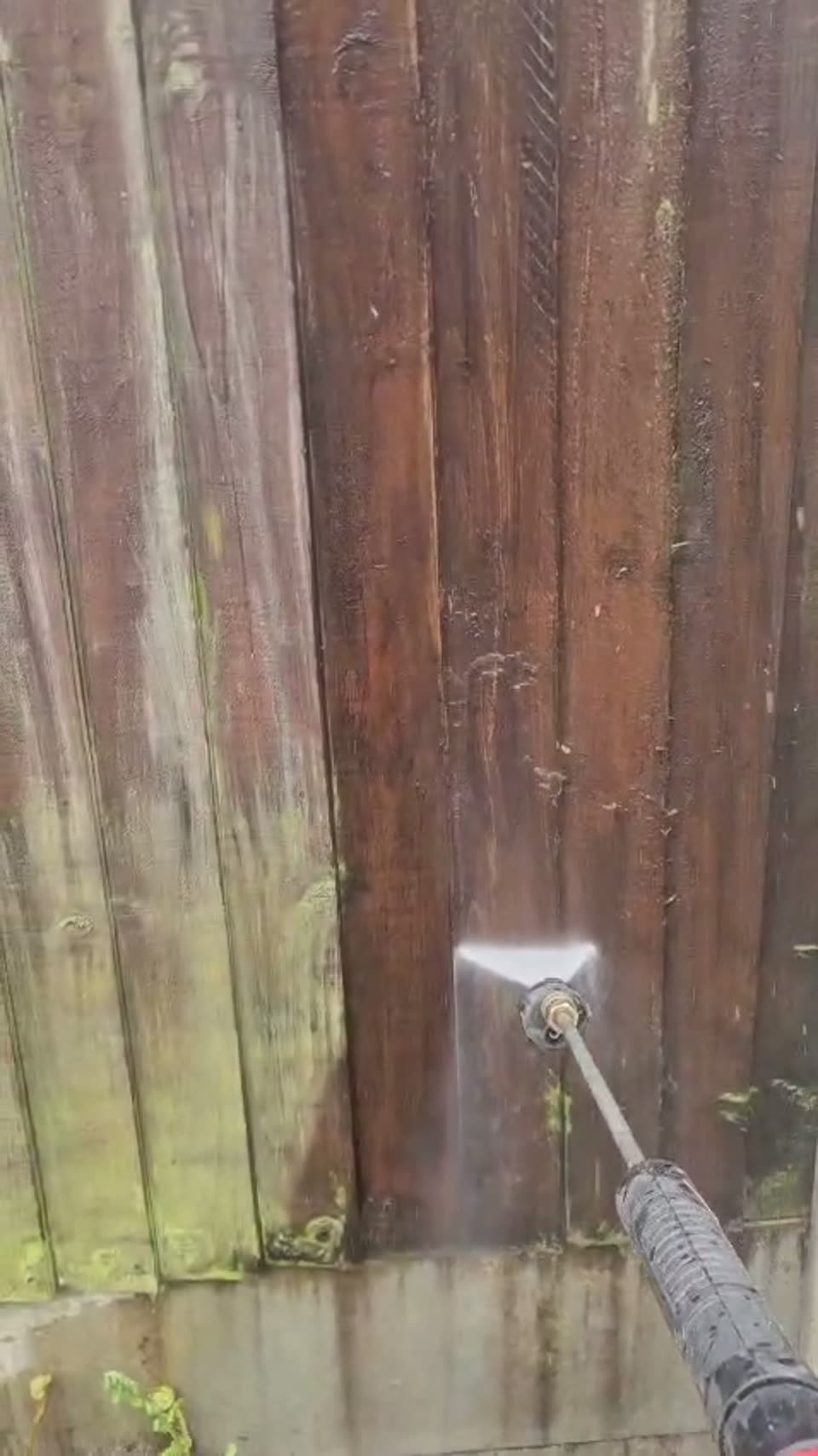 Fencing and decking cleaned down